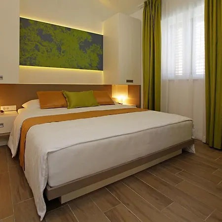 Homes Oliva * Bol
