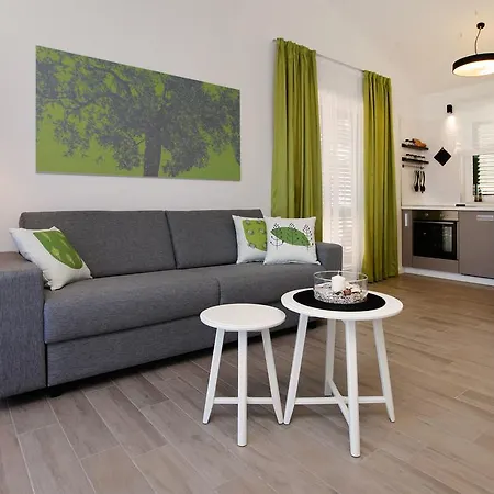 Homes Oliva *