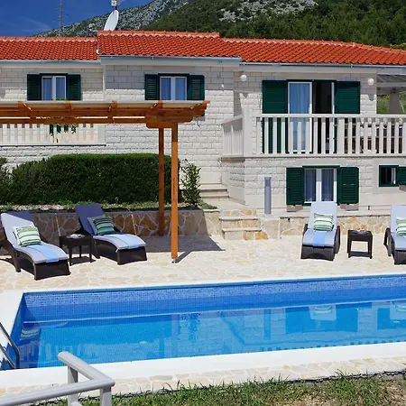 Homes Oliva * Bol